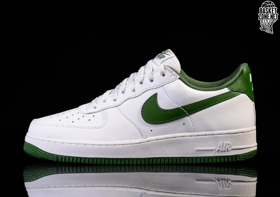 NIKE AIR FORCE 1 LOW RETRO FOREST GREEN por €105,00 | Basketzone.net