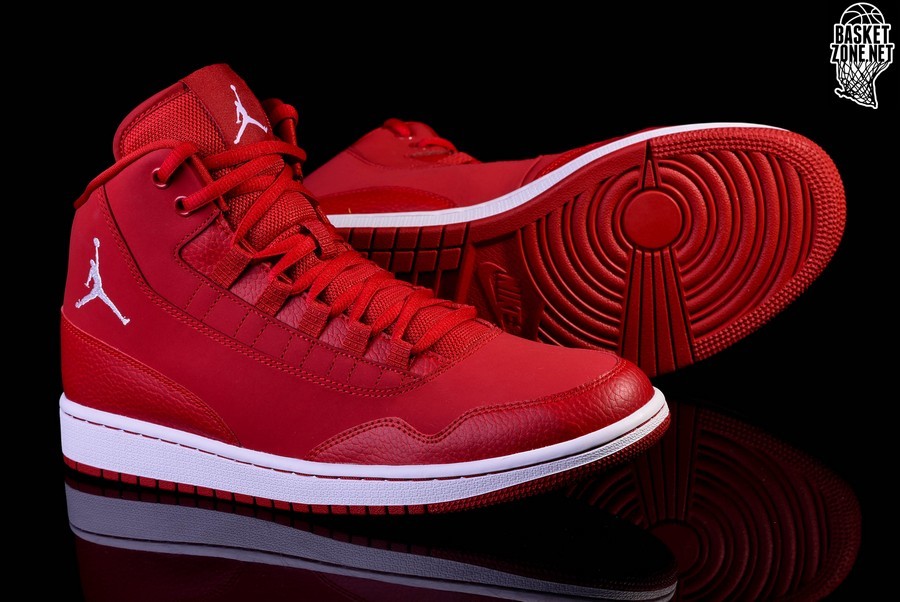 Nike jordan executive red top