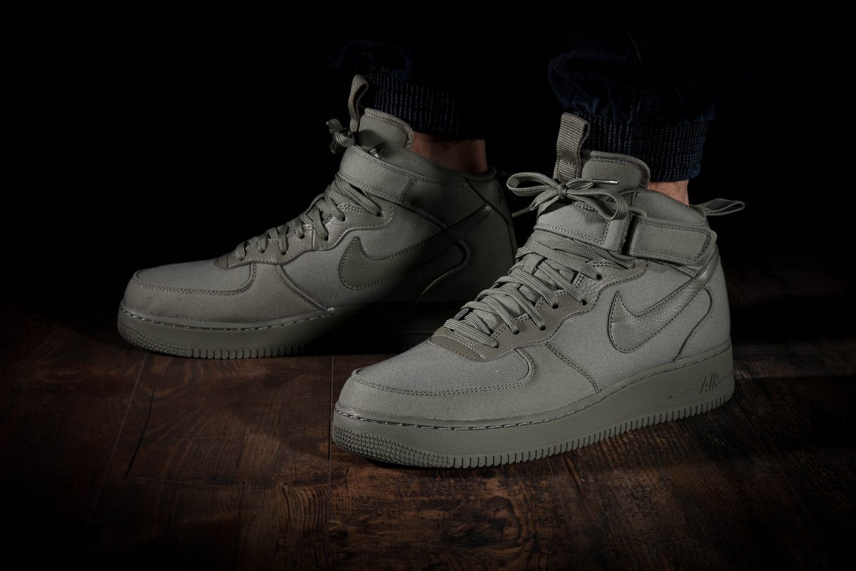 NIKE AIR FORCE 1 MID '07 CANVAS for £95 