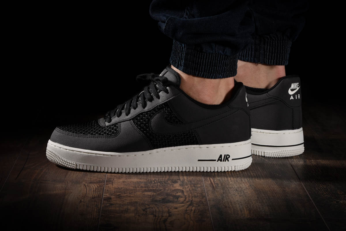 NIKE AIR FORCE 1 LO for £95.00 