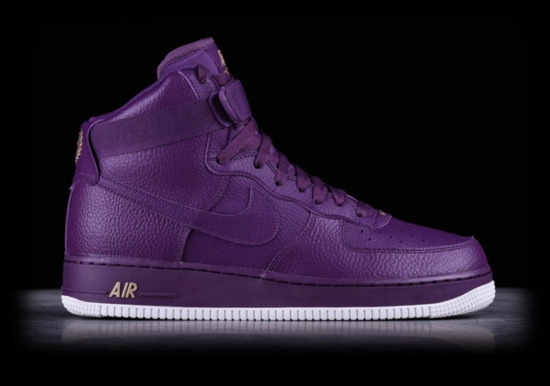 purple nike shoes air force