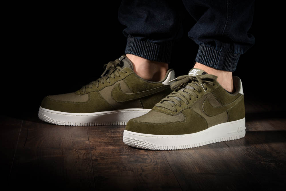 nike air force 1 green suede