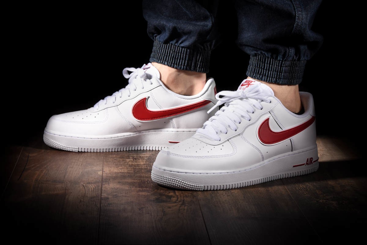 nike air force 1 07 gym red