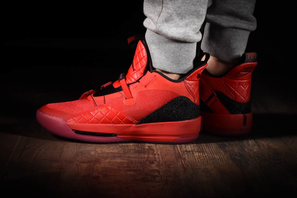 NIKE AIR JORDAN 33 UNIVERSITY RED