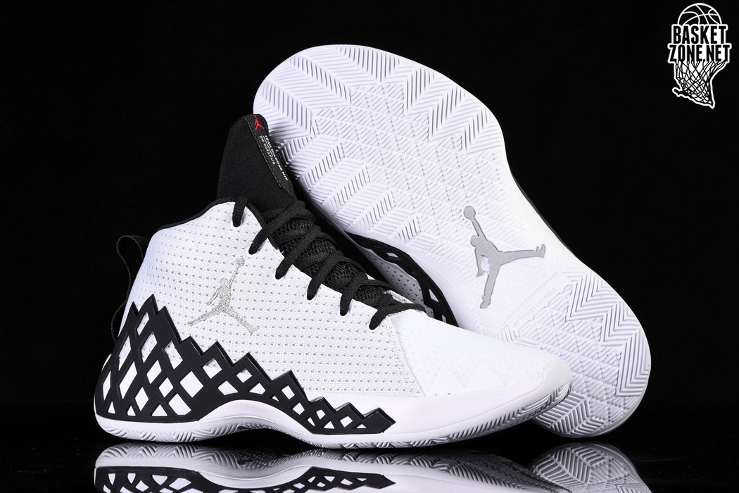 Jordan jumpman diamond on sale mid basketball shoe