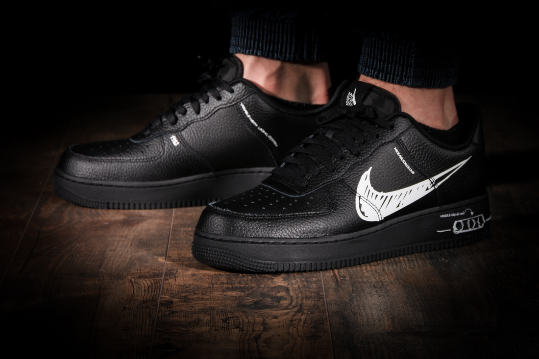 NIKE AIR FORCE 1 LOW LV8 SKETCH BLACK