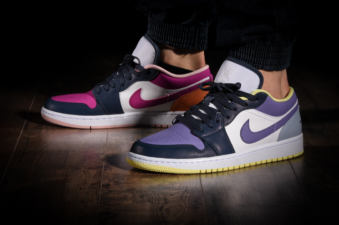 nike jordan 1 low purple magenta