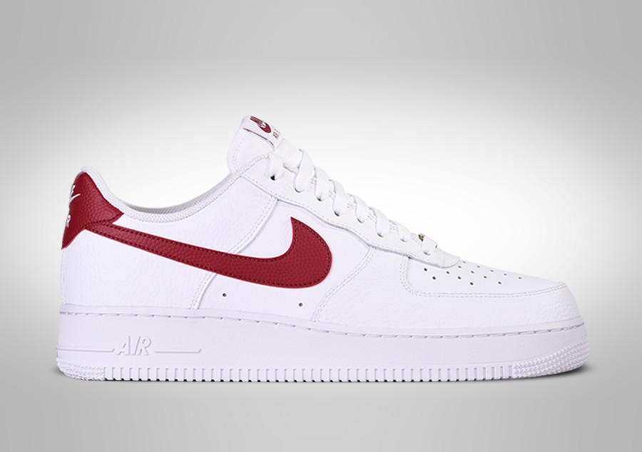 NIKE AIR FORCE 1 LOW WHITE FIRE RED per €137,50 | Basketzone.net برادي
