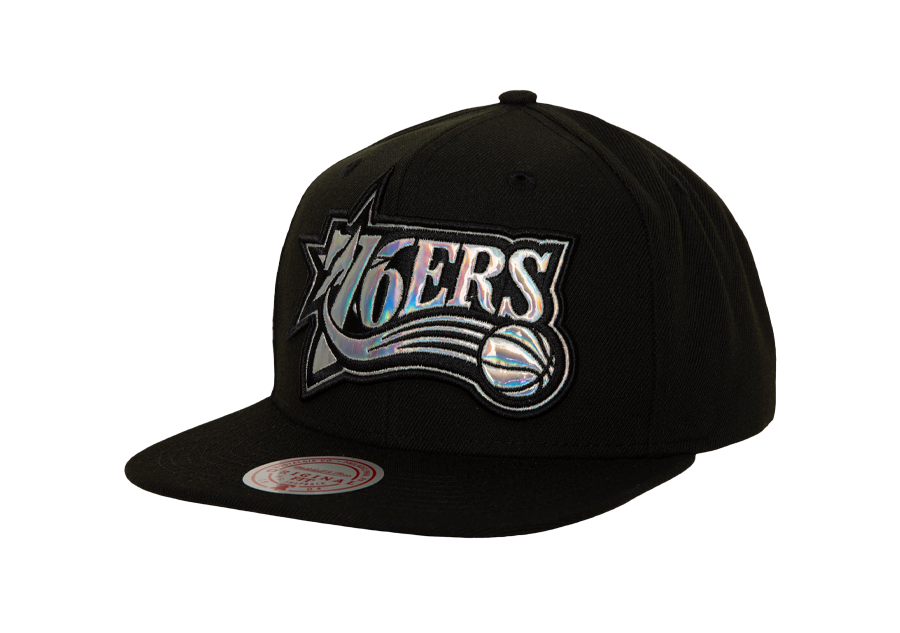 MITCHELL & NESS IRIDESCENT XL LOGO SNAPBACK HWC PHILADELPHIA 76ERS