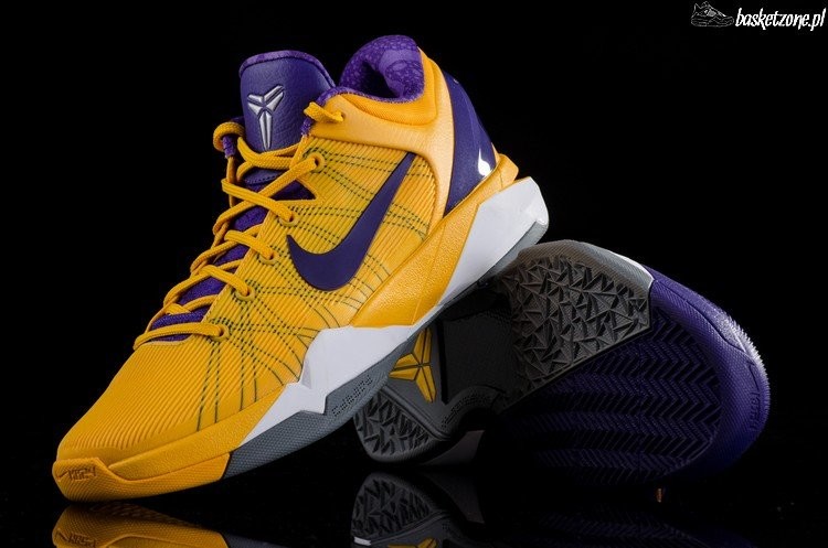 Kobe 7 deals yin yang