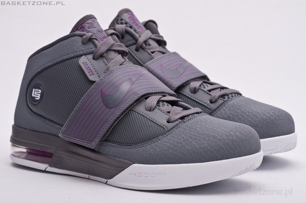 Lebron soldier iv store